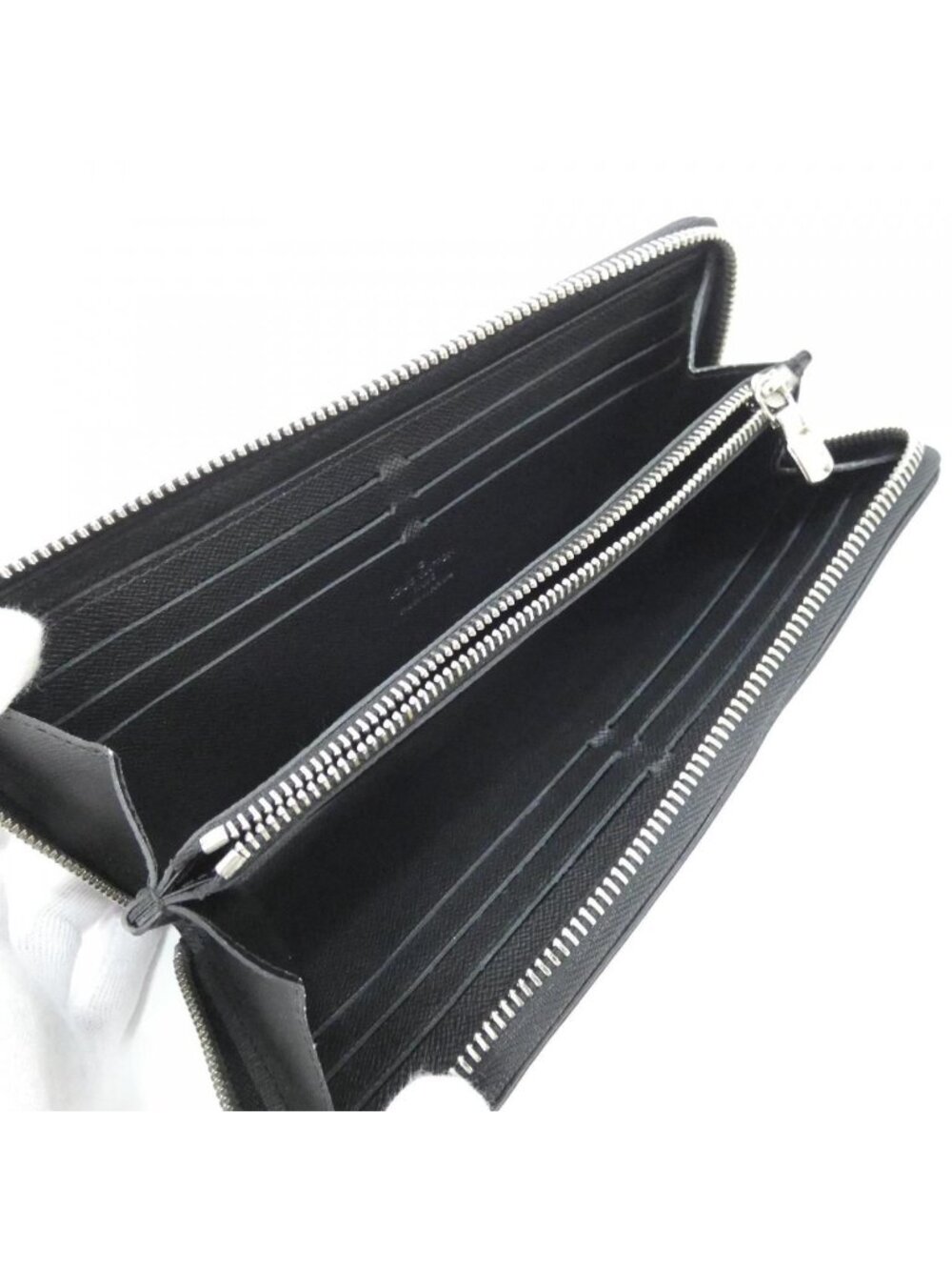 Louis Vuitton Taiga Zippy Wallet Horizontal - Picture 7 of 8
